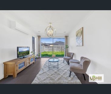33 Mulligan Circuit, Officer, Vic 3809 - Photo 3