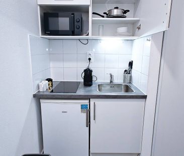 Logement à Paris, Location meublée - Studio T1 - Banlieues (PA-4947) - Photo 5