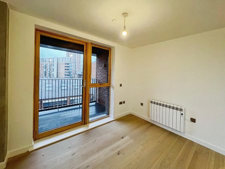 2 bedroom flat to rent - Photo 5