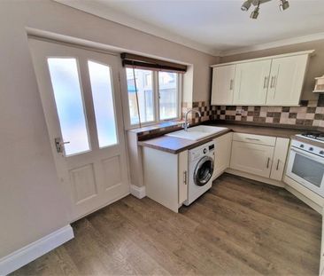 2 Bedroom Semi Detached To Let - Photo 2