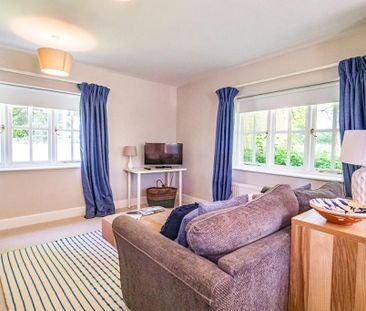 2 bedroom semi-detached house to rent - Photo 4