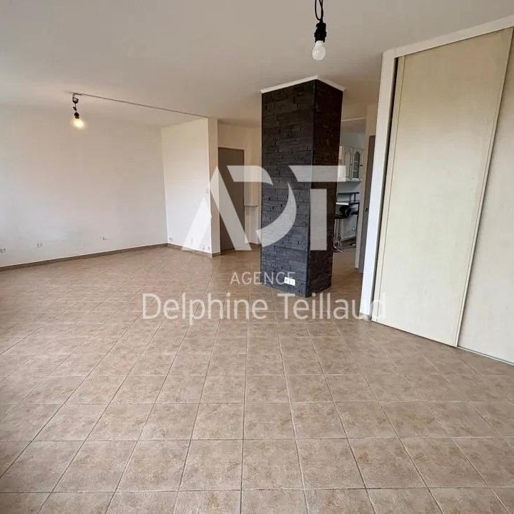 Location Appartement 3 pièces 70m² MEYLAN 38240 - Photo 1