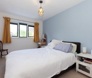 River View, Kennington - Photo 3