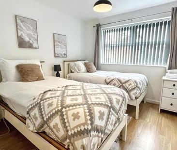 2 bedroom ground floor flat to rent - Photo 6