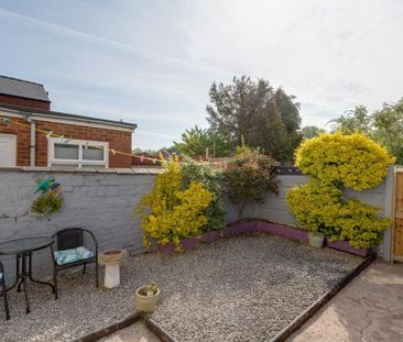 2 bedroom terraced house to rent - Photo 3