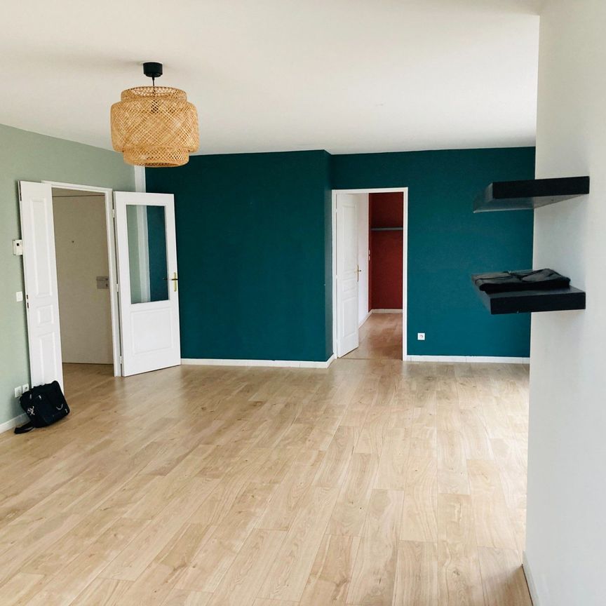 Location Appartement 5 pièces 115m² LYON 9ème - Photo 1