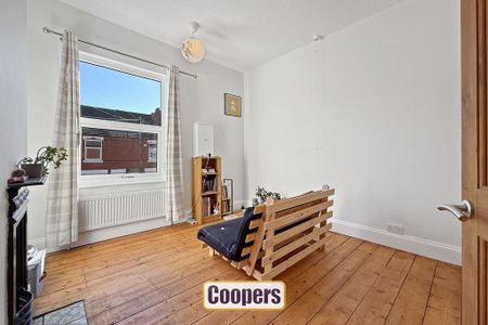 2 bedroom terraced house to rent - Photo 4