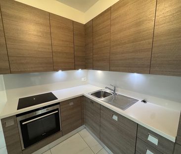 2.5 Zimmer, 77 m², 1. Stock - Photo 2