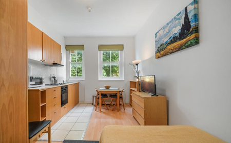 Studio to rent - Photo 3