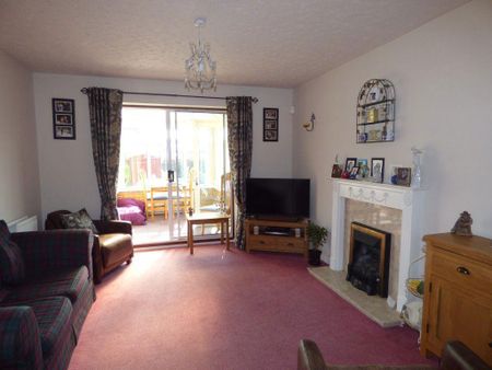2 bedroom semi-detached house to rent - Photo 3