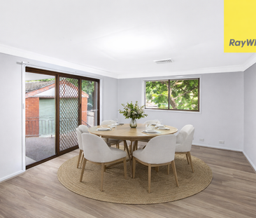 Freshly Renovated Family Haven in the Heart of Toongabbie - Photo 2