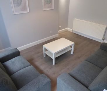 Apt 3, 47 Eglantine Avenue, Belfast, BT9 6EW - Photo 2