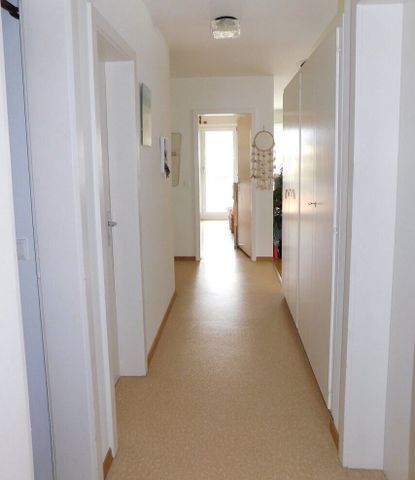 Quiet 3.5-ZW à 70 m2 on the ground floor with sunny balcony - Photo 3