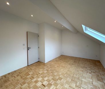 Instapklaar 2-slaapkamer appartement nabij centrum Roeselare! - Photo 1