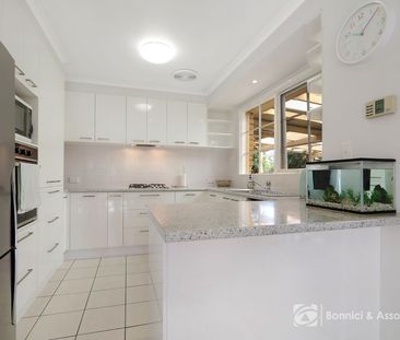 COMFORTABLE AND CONVENiENT LiViNG - Photo 4