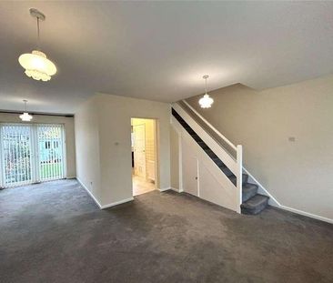 Glynswood, Chard, Somerset, TA20 - Photo 2