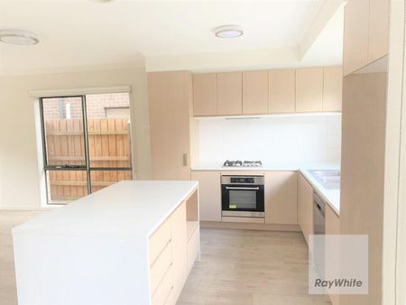 Low Maintenance Living! - Photo 3