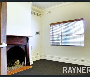 One Of A Kind - Photo 2