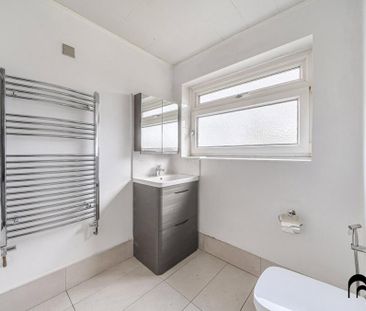 2 bedroom maisonette to rent - Photo 2