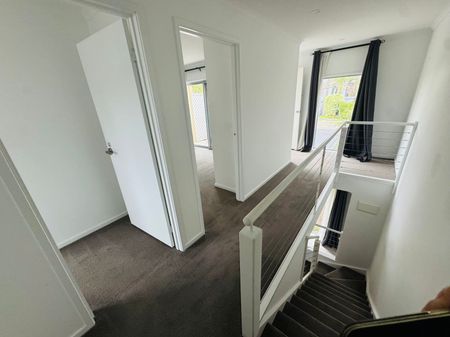 Modern & Convenient Living in the Heart of Box Hill - Photo 5