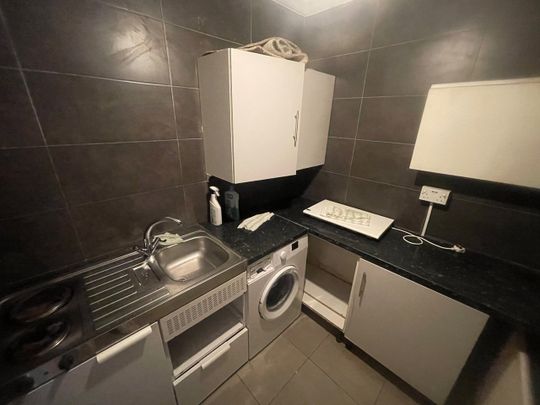 Studio Flat, Deanscroft Avenue, NW9 - Photo 1