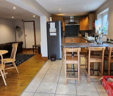 1 bedroom in a house share to rent - Photo 2