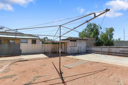 82 Nicholls Street, 2880, Broken Hill Nsw - Photo 2