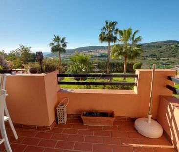 2 Bedroom Apartment For Rent in La Duquesa, Málaga - Photo 2