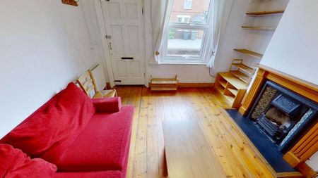 2 bedroom terraced house to rent - Photo 4