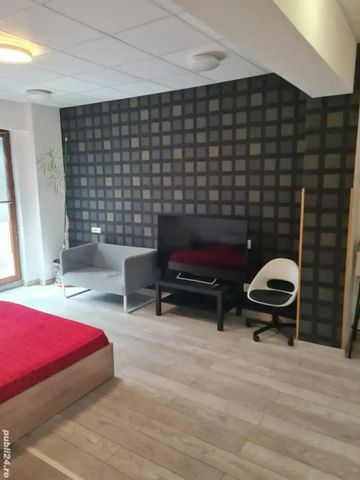 Berceni huedin demisol fara bucatarie - Fotografie 2