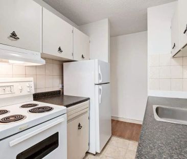 - 2 Bedroom at Resma Manor - Photo 1