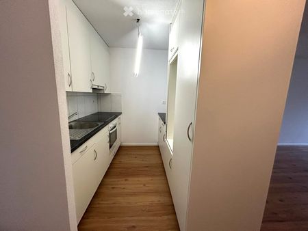 2.5 Zimmer, 67 m², 2. Stock - Photo 3