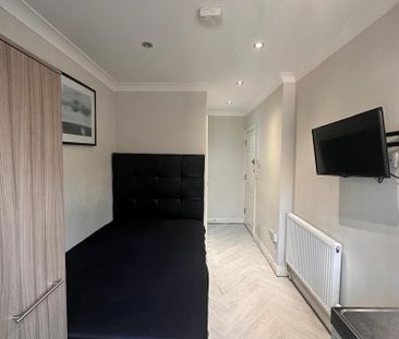 Studio to rent - Photo 6