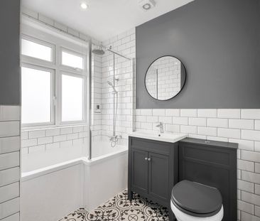 Brampton Gardens, HERSHAM VILLAGE, KT12 - Photo 6