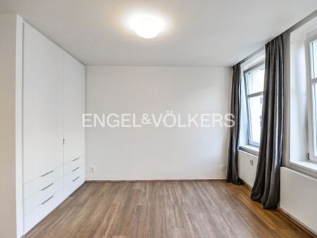 Pronájem bytu 1+kk 30 m2 - Фото 2
