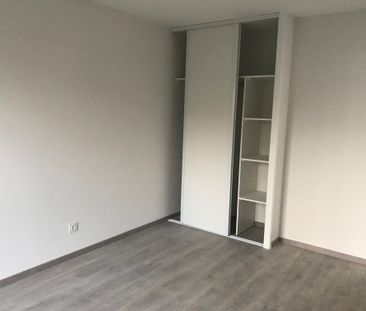 Location Appartement 2 pièces 39m² - Photo 3