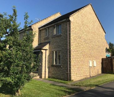 2 bedroom semi-detached house to rent - Photo 2