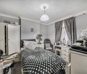 4 bedroom terraced house to rent - Photo 6