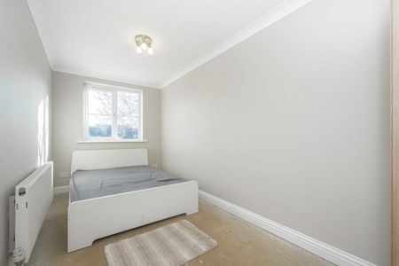 5 bedroom semi-detached house to rent - Photo 3