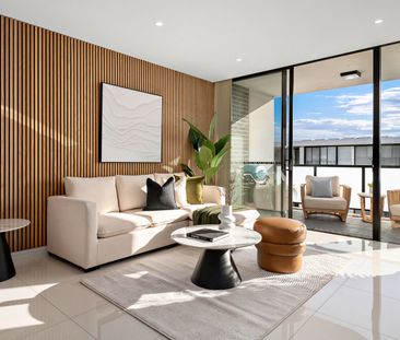 Stylish Apartment with Wraparound Views - Photo 2
