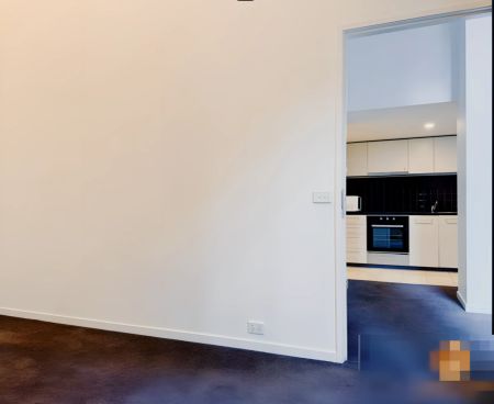 Secondary Room - Photo 5