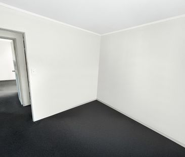 Charming 2-Bedroom Home in Mangere East, Manukau – $530/Week - Photo 4