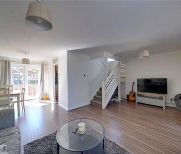 3 bedroom detached house to rent - Photo 2