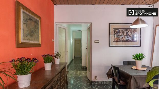 barcelona, Catalonia 08015 - Photo 1