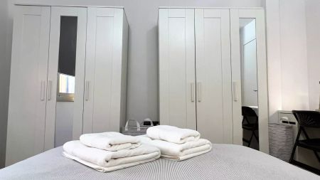 Rooms for rent in 3-bedroom apartment in El Guinardó - Foto 4