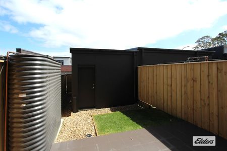 15 Biscuit Street - Photo 2