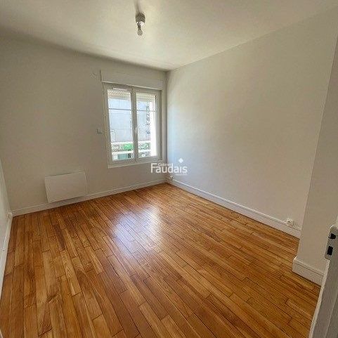 Location Appartement 3 pièces 69m² ST LO 50000 - Photo 1