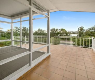 Tranquil Family Home with Ocean Views - Photo 1