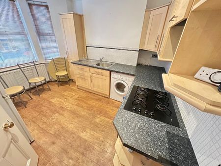 1 bedroom maisonette to rent - Photo 2