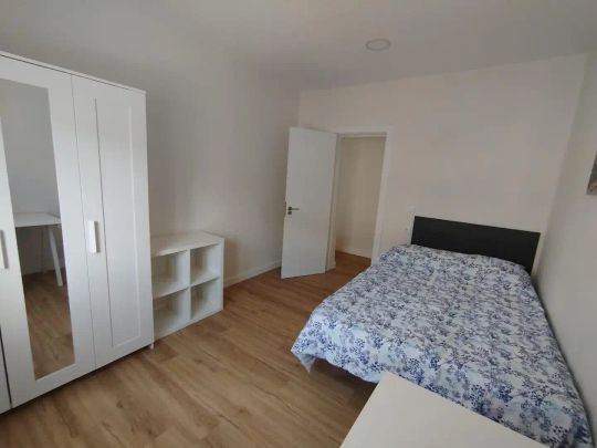 Oviedo - Foto 1
